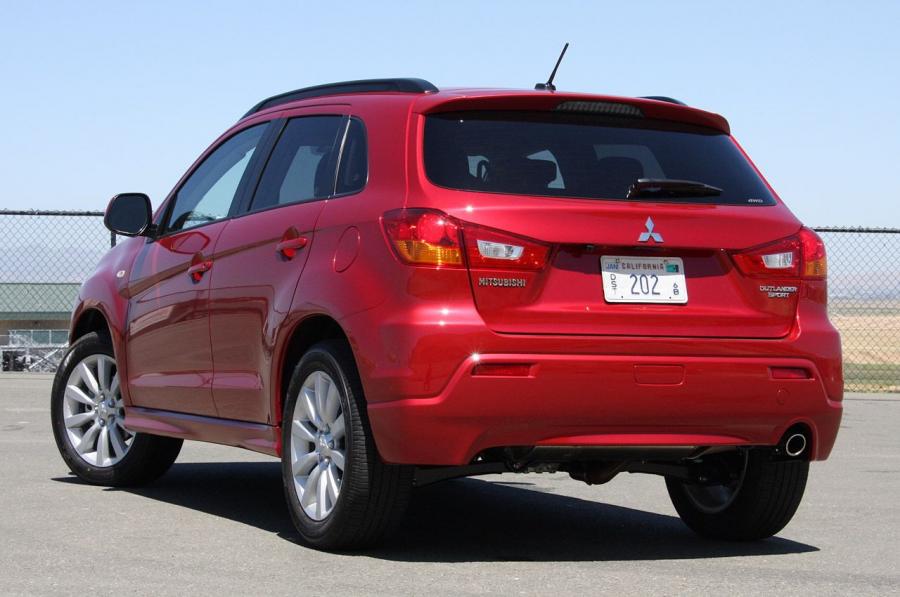  Mitsubishi Outlander Sport 2011 года  (фото 27 из 49)